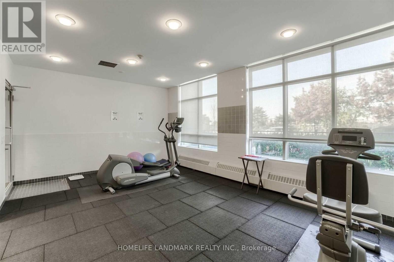 1009 - 2325 Central Park Drive, Oakville, Ontario  L6H 0E2 - Photo 5 - W12764620