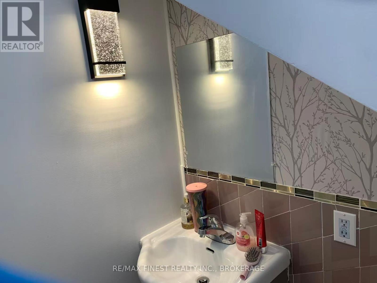 123 Bagot Street, Kingston, Ontario  K7L 3E7 - Photo 13 - X12607056