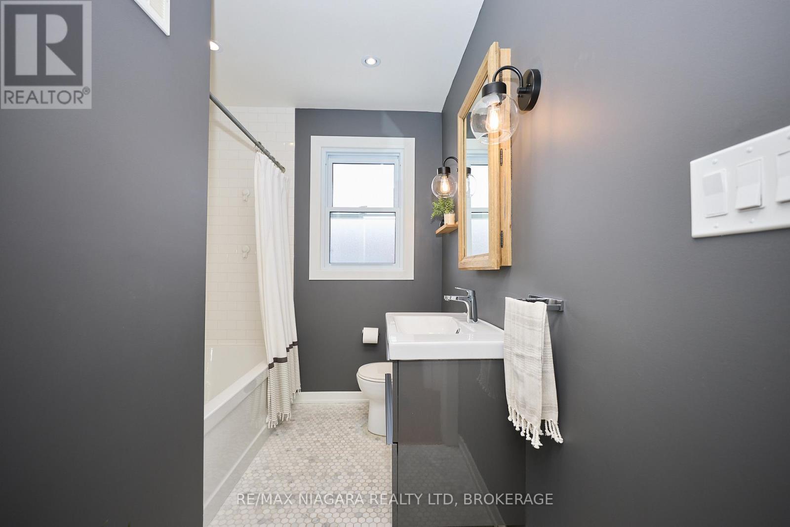 160 Norway Avenue, Welland (Prince Charles), Ontario  L3C 4A5 - Photo 29 - X12764632