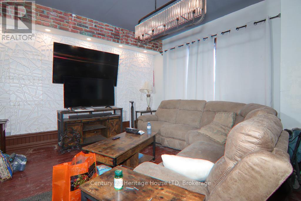 4034 Canborough Road, West Lincoln (Bismark/wellandport), Ontario  L0R 2J0 - Photo 16 - X12764654