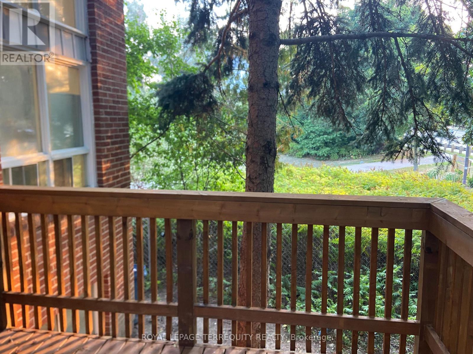 28 Festival Drive, Toronto, Ontario  M2R 3V1 - Photo 2 - C12764624