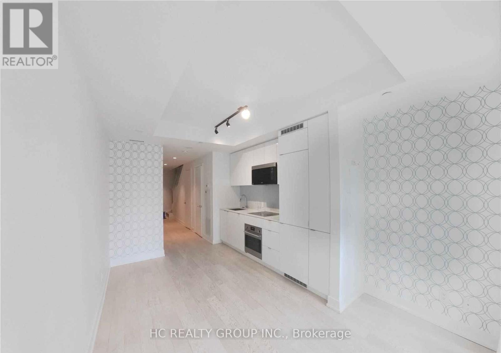 502 - 7 Grenville Street, Toronto, Ontario  M4Y 0E9 - Photo 2 - C12764642