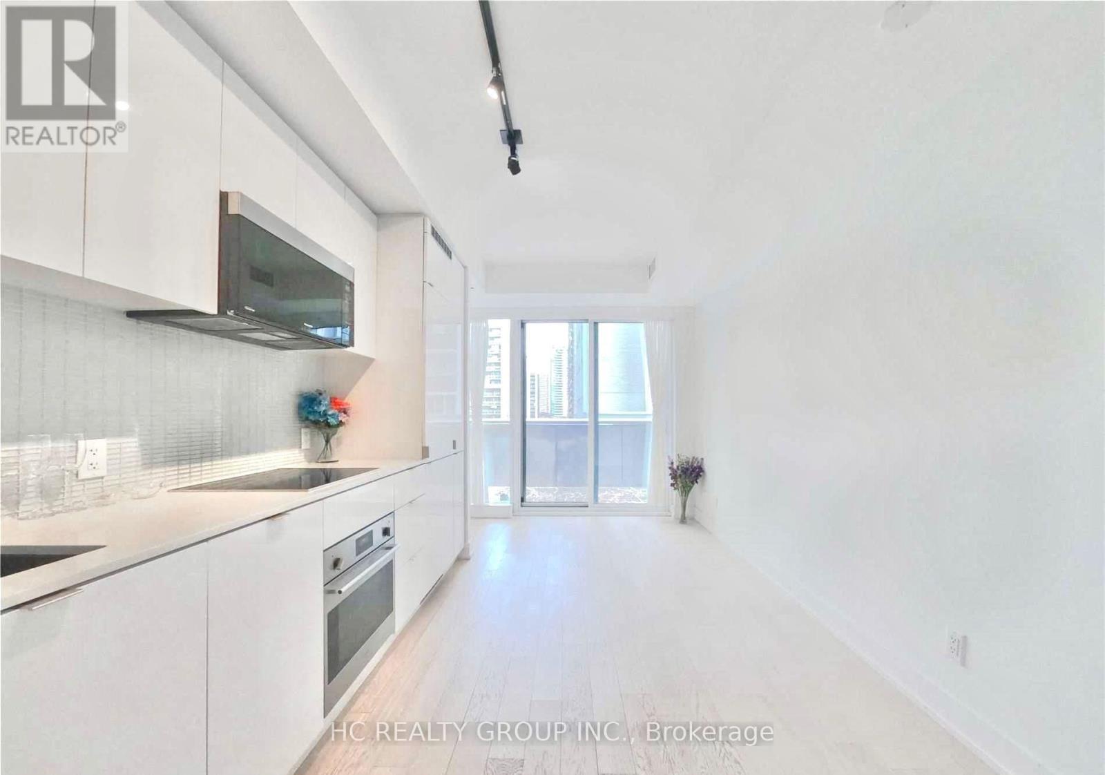 502 - 7 Grenville Street, Toronto, Ontario  M4Y 0E9 - Photo 3 - C12764642