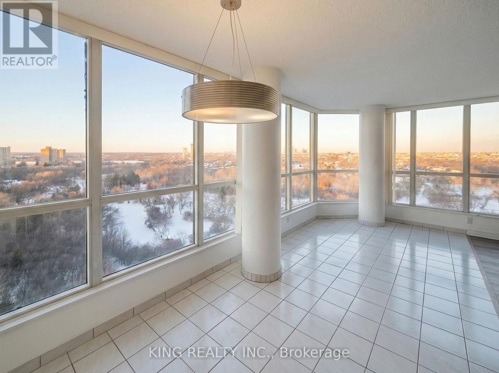 1415 - 1 Rowntree Road, Toronto, Ontario  M9V 5G7 - Photo 3 - W12764634