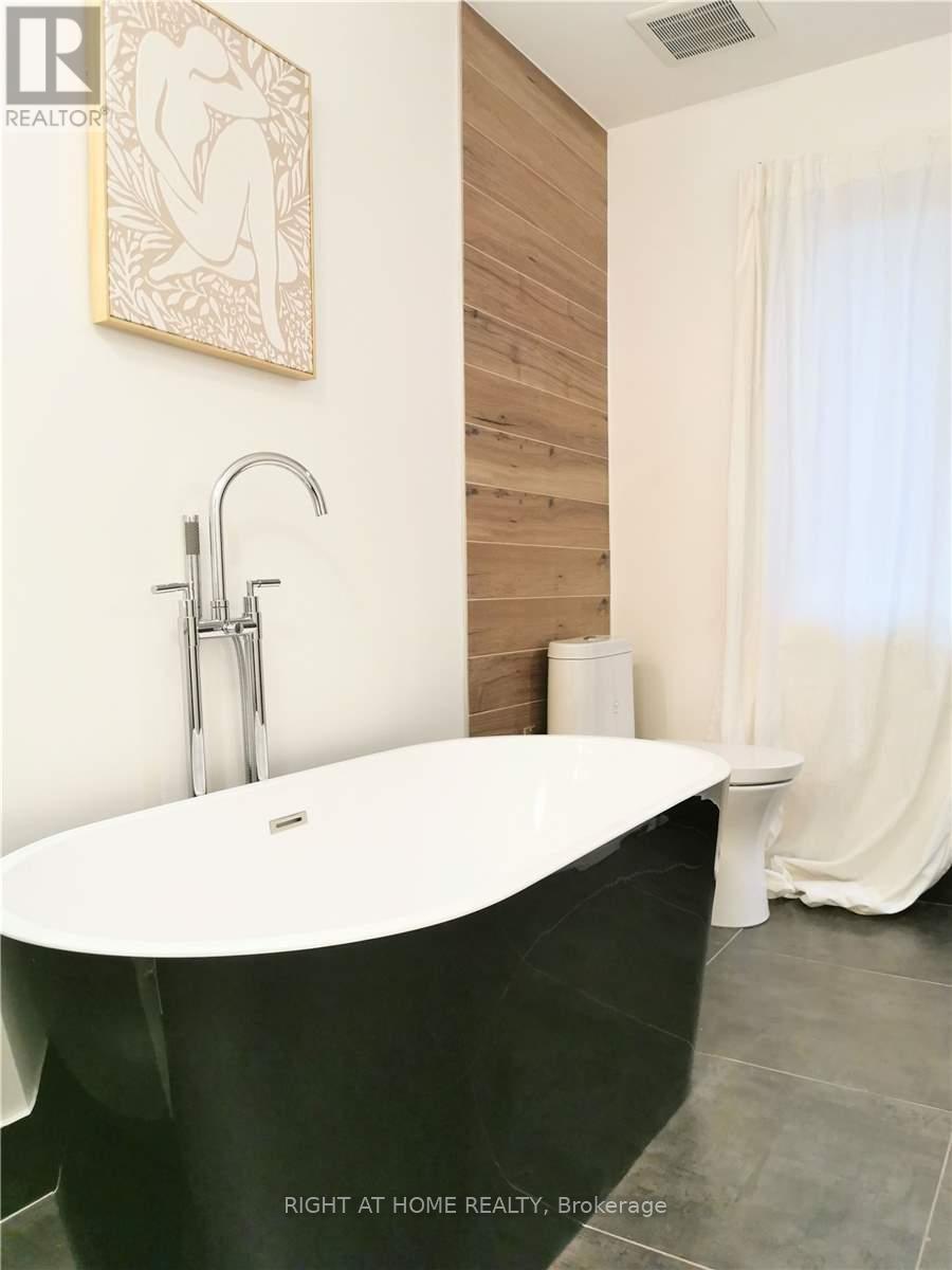 Room A - 3234 Shoreline Drive, Oakville, Ontario  L6L 5Z1 - Photo 8 - W12764650