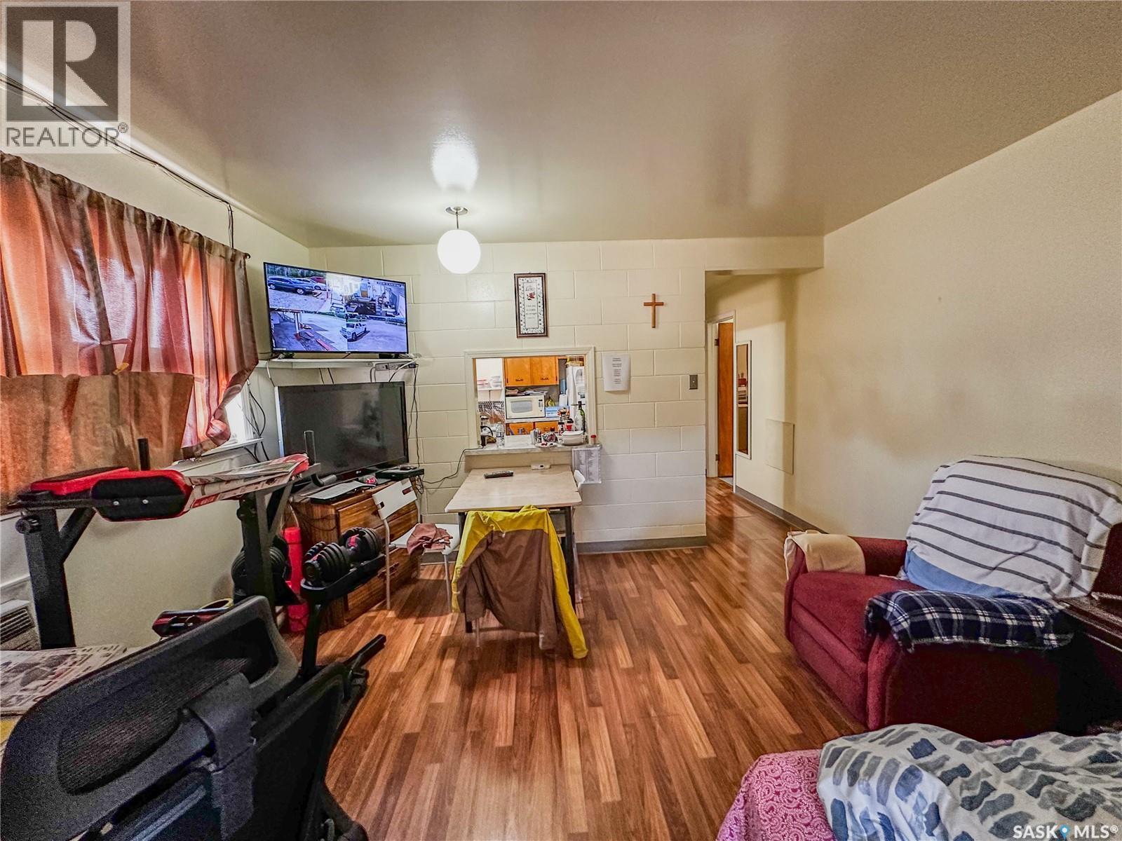 1041 Kaiser William Avenue, Langenburg, Saskatchewan  S0A 2A0 - Photo 15 - SK028058