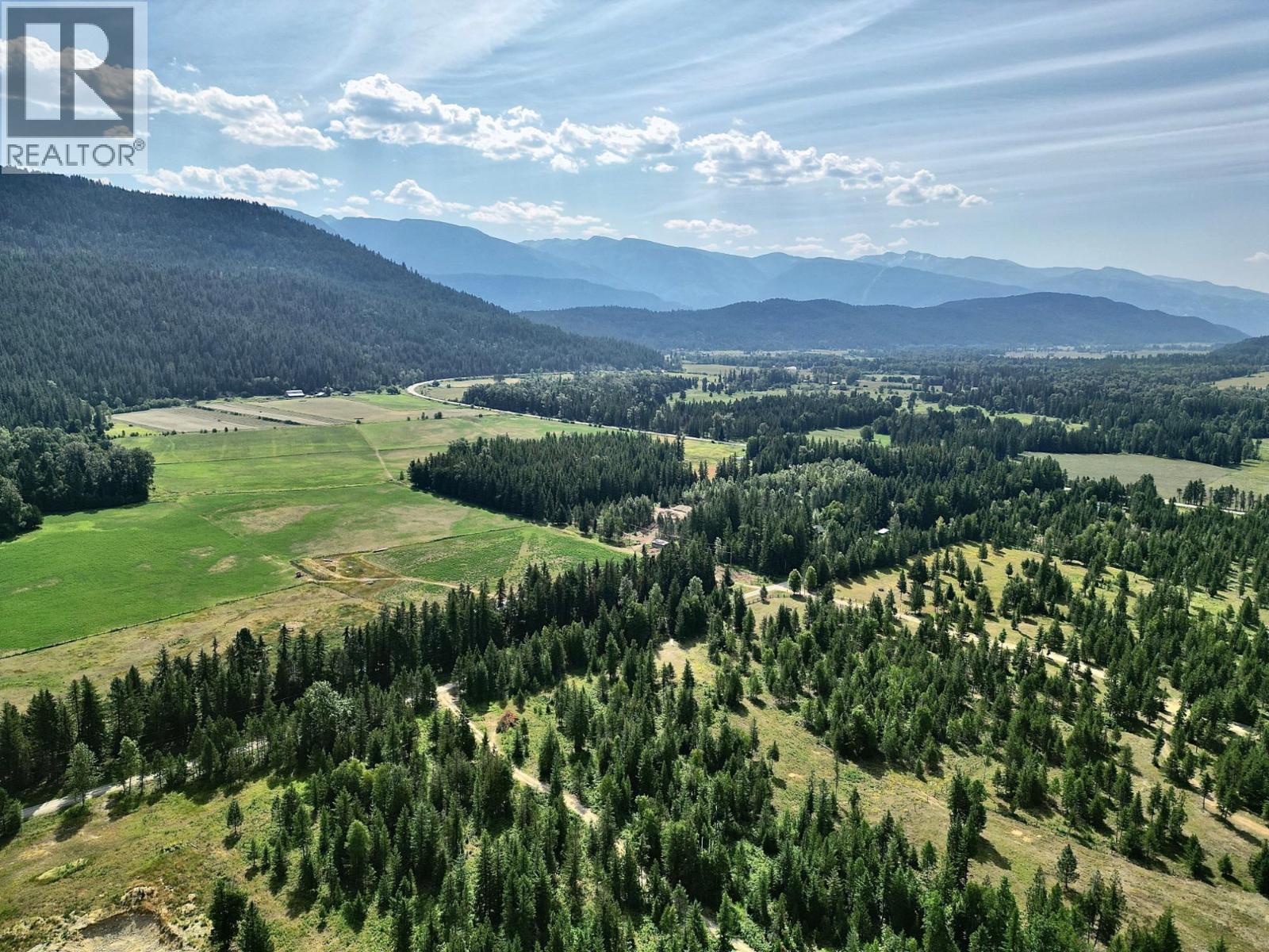 183 Calder Road, Edgewood, British Columbia  V0G 1J0 - Photo 6 - 10374108