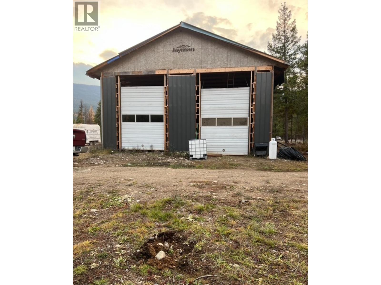 183 Calder Road, Edgewood, British Columbia  V0G 1J0 - Photo 21 - 10374108