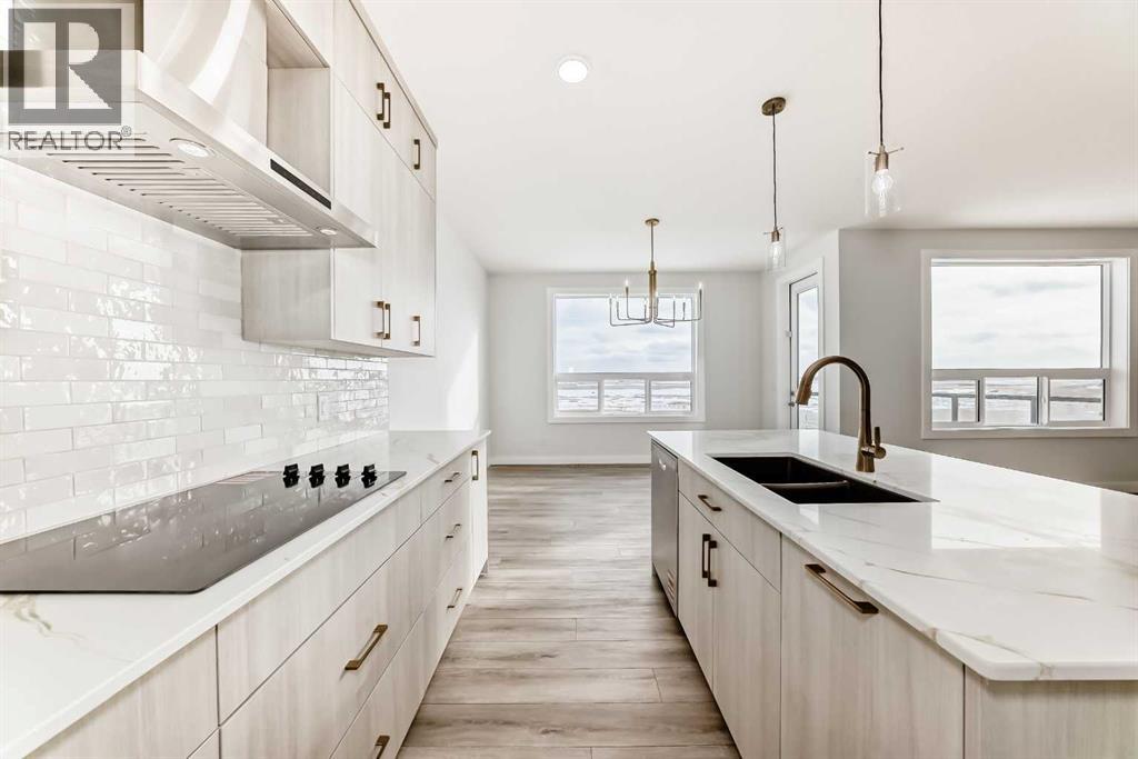 100 Corner Glen Manor Ne, Calgary, Alberta  T3N 1B9 - Photo 8 - A2281216