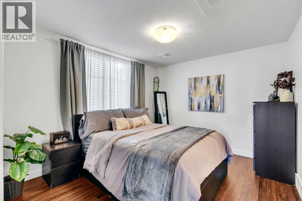 6, 59 West Coach Manor Sw, Calgary, Alberta  T3H 1R7 - Photo 8 - A2284349