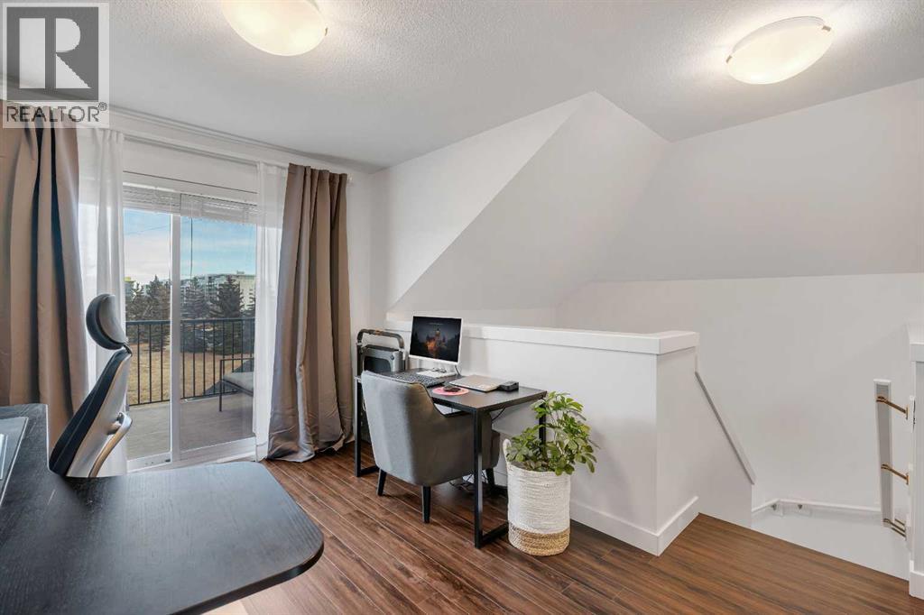 6, 59 West Coach Manor Sw, Calgary, Alberta  T3H 1R7 - Photo 25 - A2284349