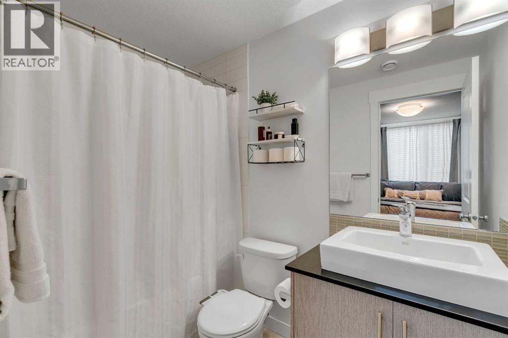 6, 59 West Coach Manor Sw, Calgary, Alberta  T3H 1R7 - Photo 11 - A2284349