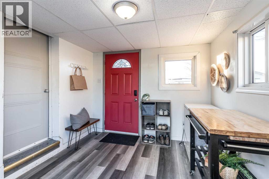 96 Anson Avenue Sw, Medicine Hat, Alberta  T1A 8A3 - Photo 2 - A2279012