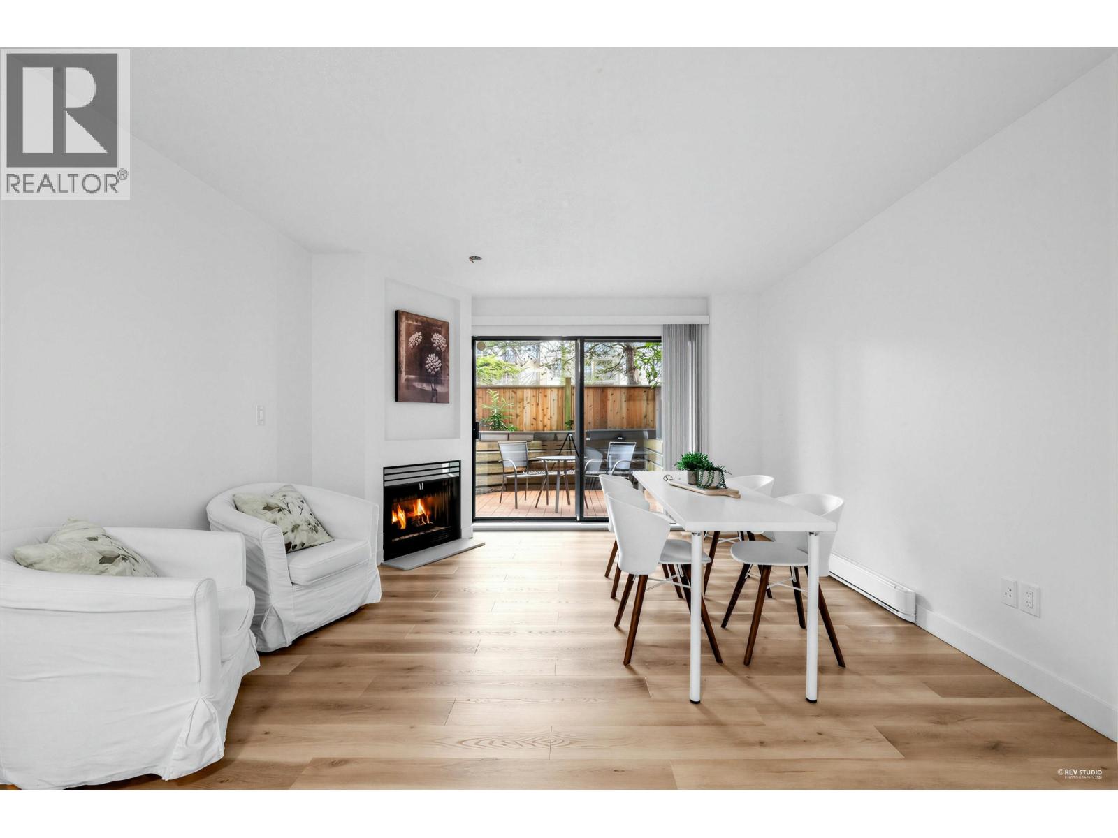 107 2925 Glen Drive, Coquitlam, British Columbia  V3B 7H9 - Photo 4 - R3087317