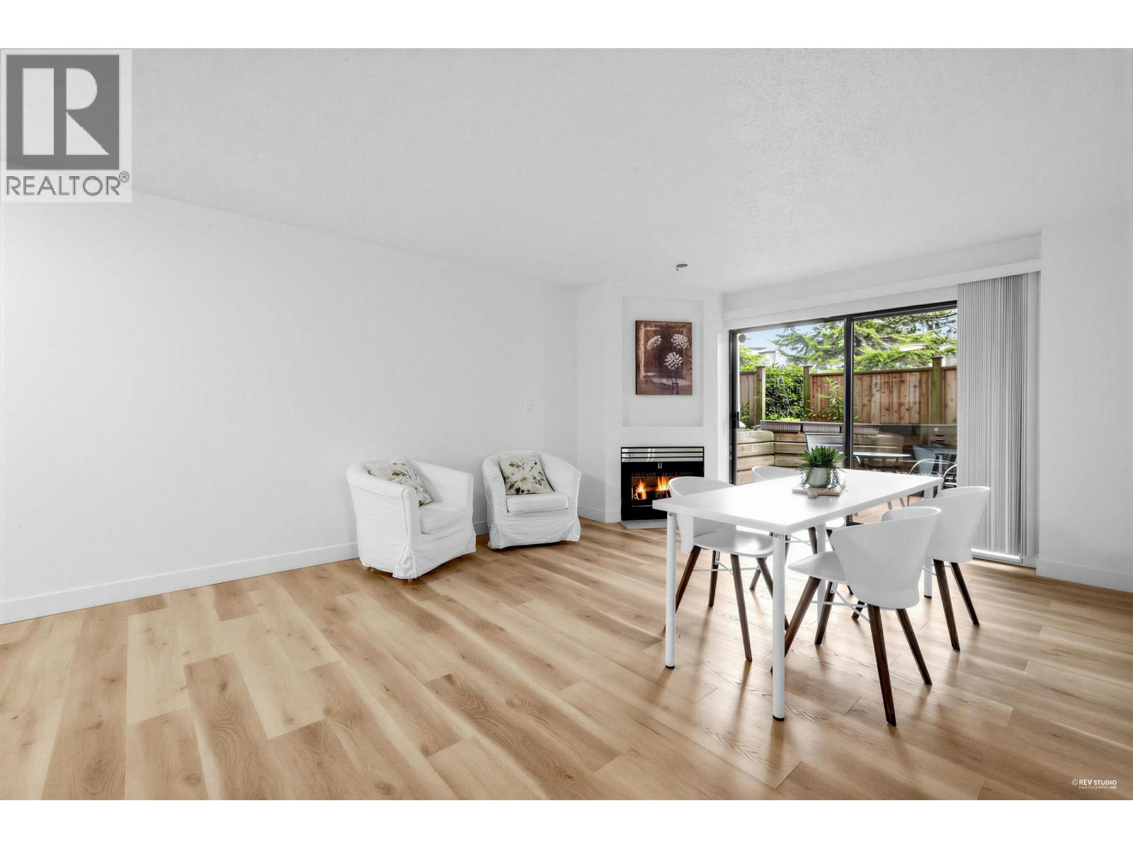 107 2925 Glen Drive, Coquitlam, British Columbia  V3B 7H9 - Photo 6 - R3087317