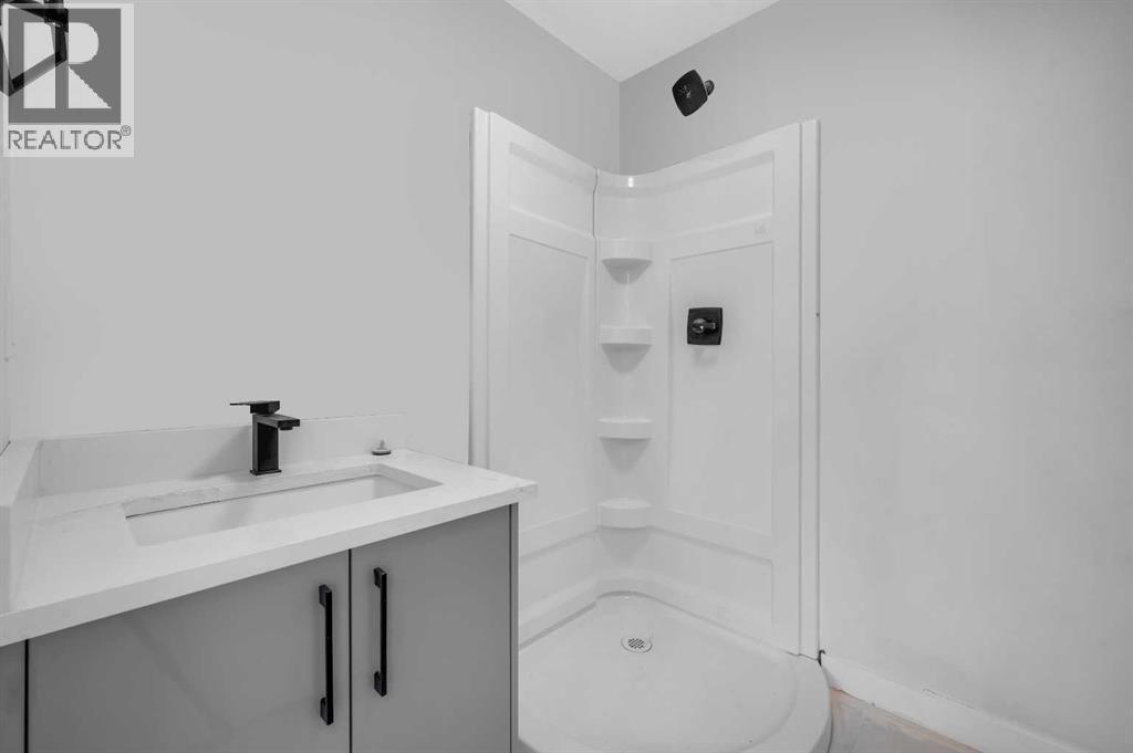 8814 48 Street Ne, Calgary, Alberta  T3J 5N8 - Photo 9 - A2284318