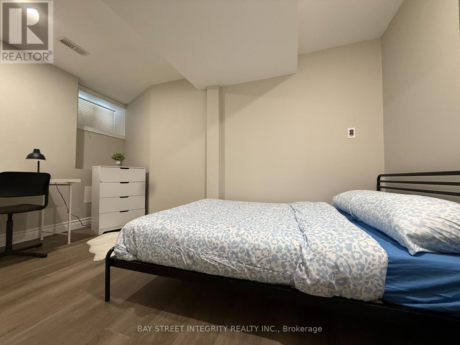 A - 28 Earl Street, Toronto, Ontario  M4Y 1M3 - Photo 9 - C12764676