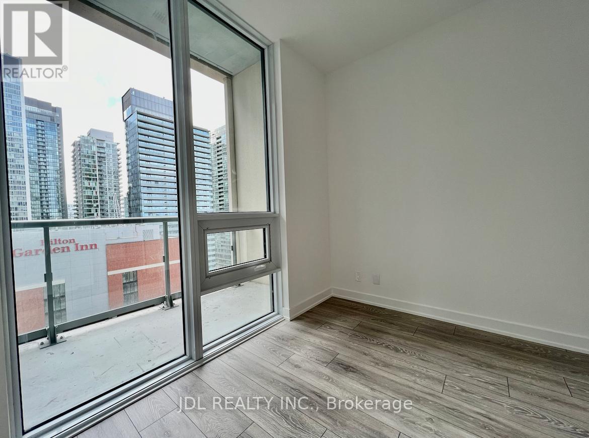 1805 - 108 Peter Street, Toronto, Ontario  M5V 0W2 - Photo 9 - C12764680