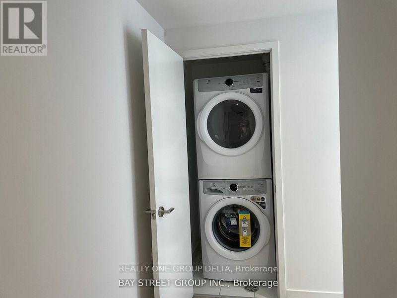 2311 - 2033 Kennedy Road, Toronto (Agincourt South-Malvern West), Ontario  M1T 0B9 - Photo 16 - E12764670