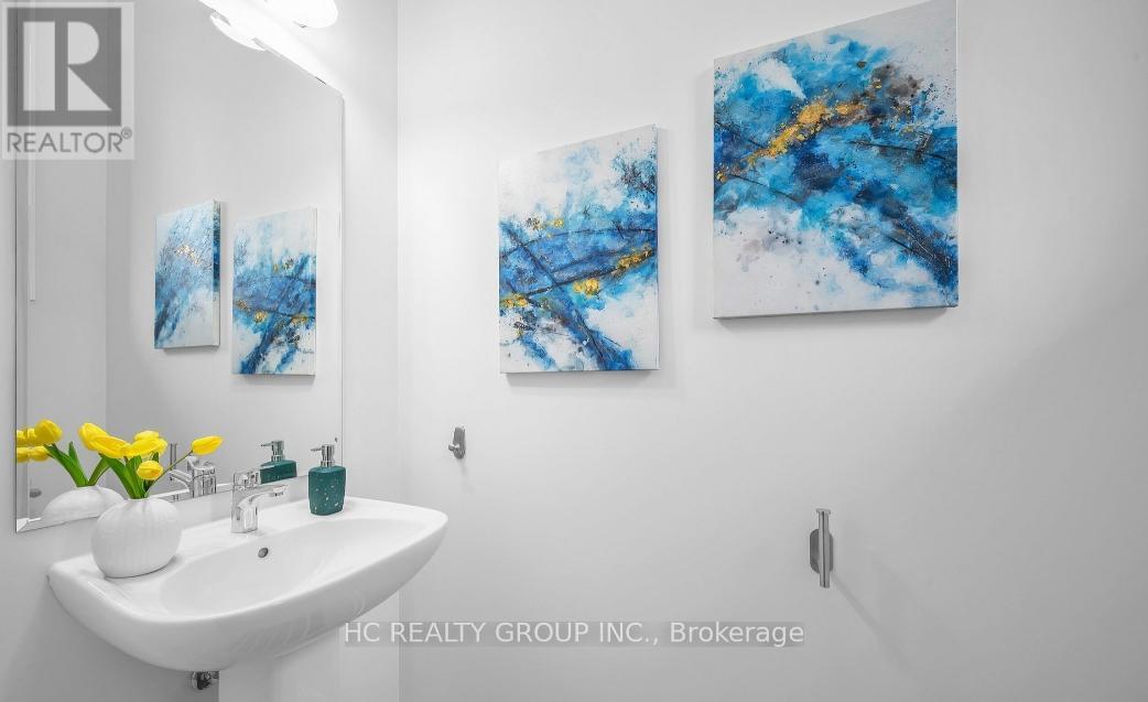 97 Crimson Forest Drive, Vaughan (Patterson), Ontario  L6A 5C6 - Photo 13 - N12764658