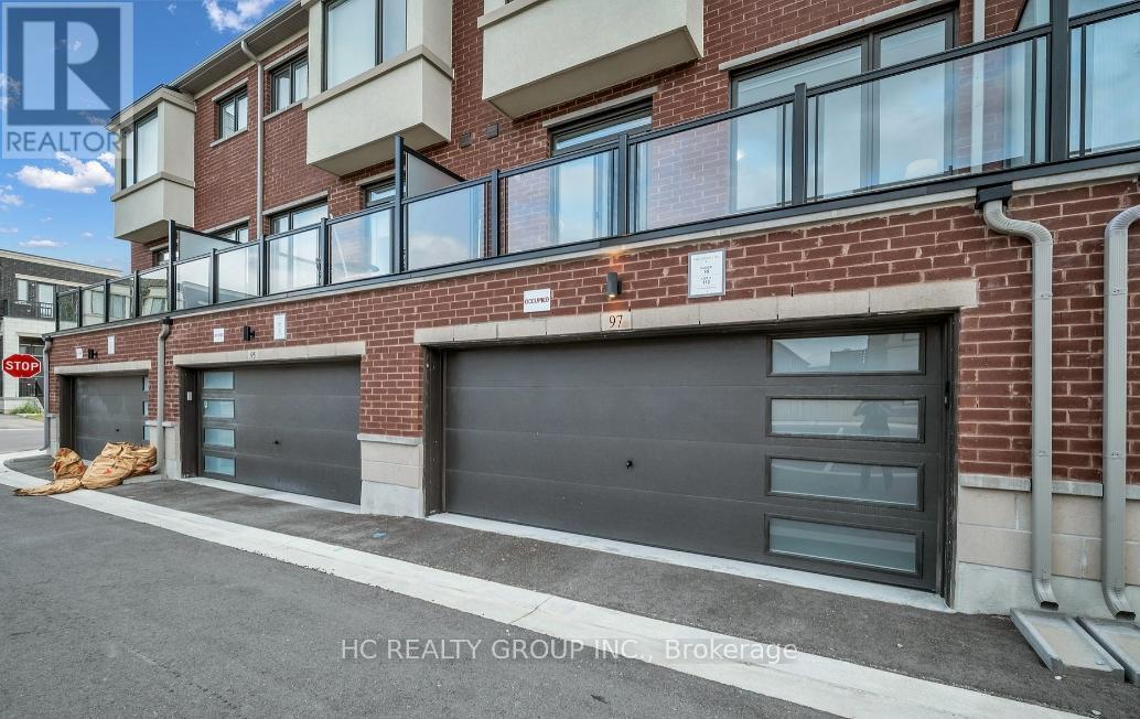 97 Crimson Forest Drive, Vaughan (Patterson), Ontario  L6A 5C6 - Photo 2 - N12764658