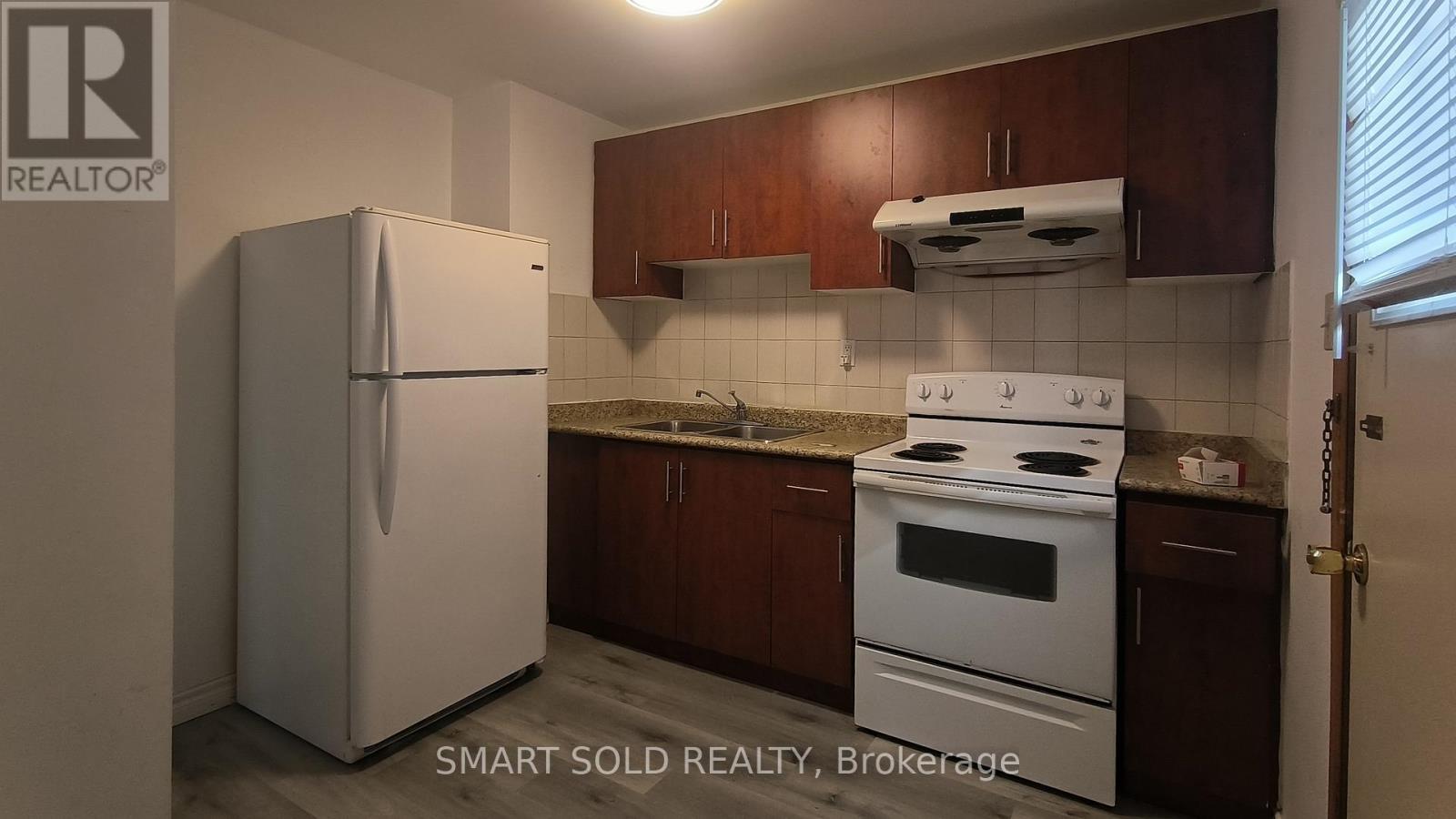 Ground #unit A - 41 Hickorynut Drive, Toronto, Ontario  M2J 4W6 - Photo 5 - C12764616