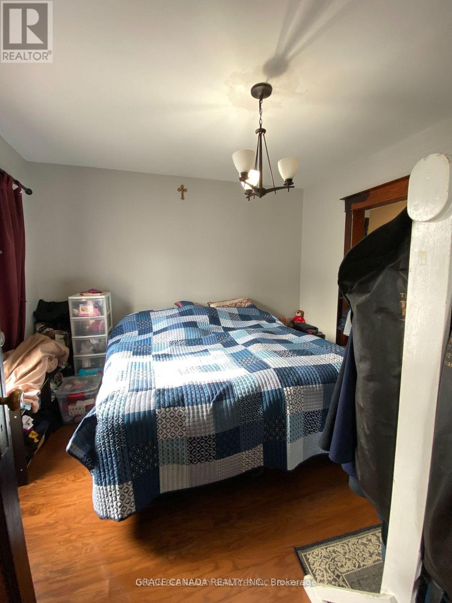 - Main - 4765 Sixth Avenue, Niagara Falls, Ontario  L2E 4T6 - Photo 10 - X12764672