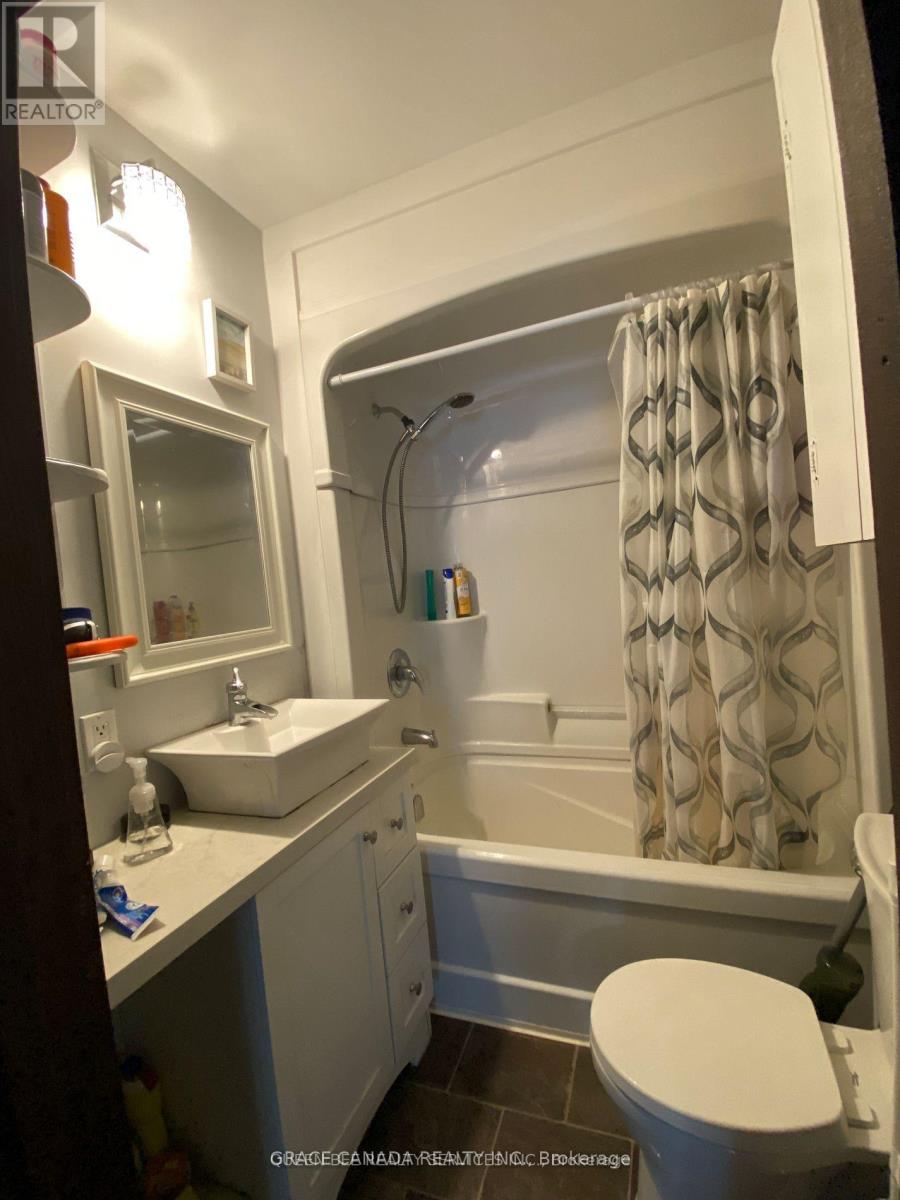 - Main - 4765 Sixth Avenue, Niagara Falls, Ontario  L2E 4T6 - Photo 11 - X12764672