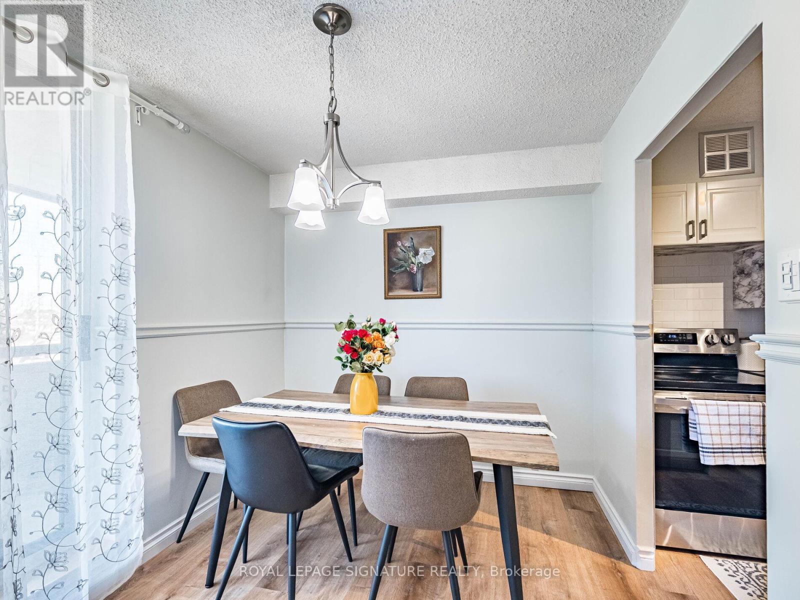 308 - 20 William Roe Boulevard, Newmarket, Ontario  L3Y 5V6 - Photo 13 - N12761506