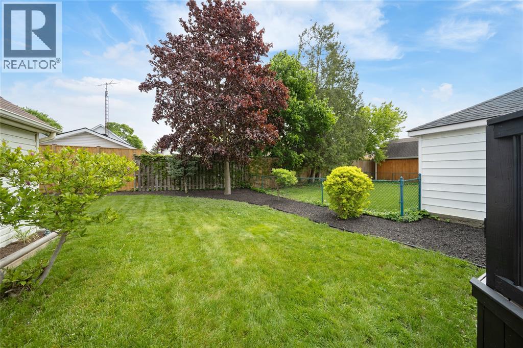 336 Blanche Street, Sarnia, Ontario  N7T 6N5 - Photo 34 - 26000067