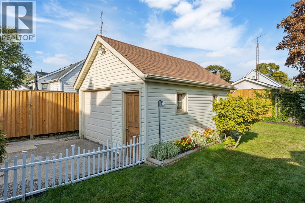 336 Blanche Street, Sarnia, Ontario  N7T 6N5 - Photo 45 - 26000067