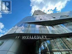 5901 - 11 Wellesley Street, Toronto, Ontario  M4Y 0G4 - Photo 2 - C12762468