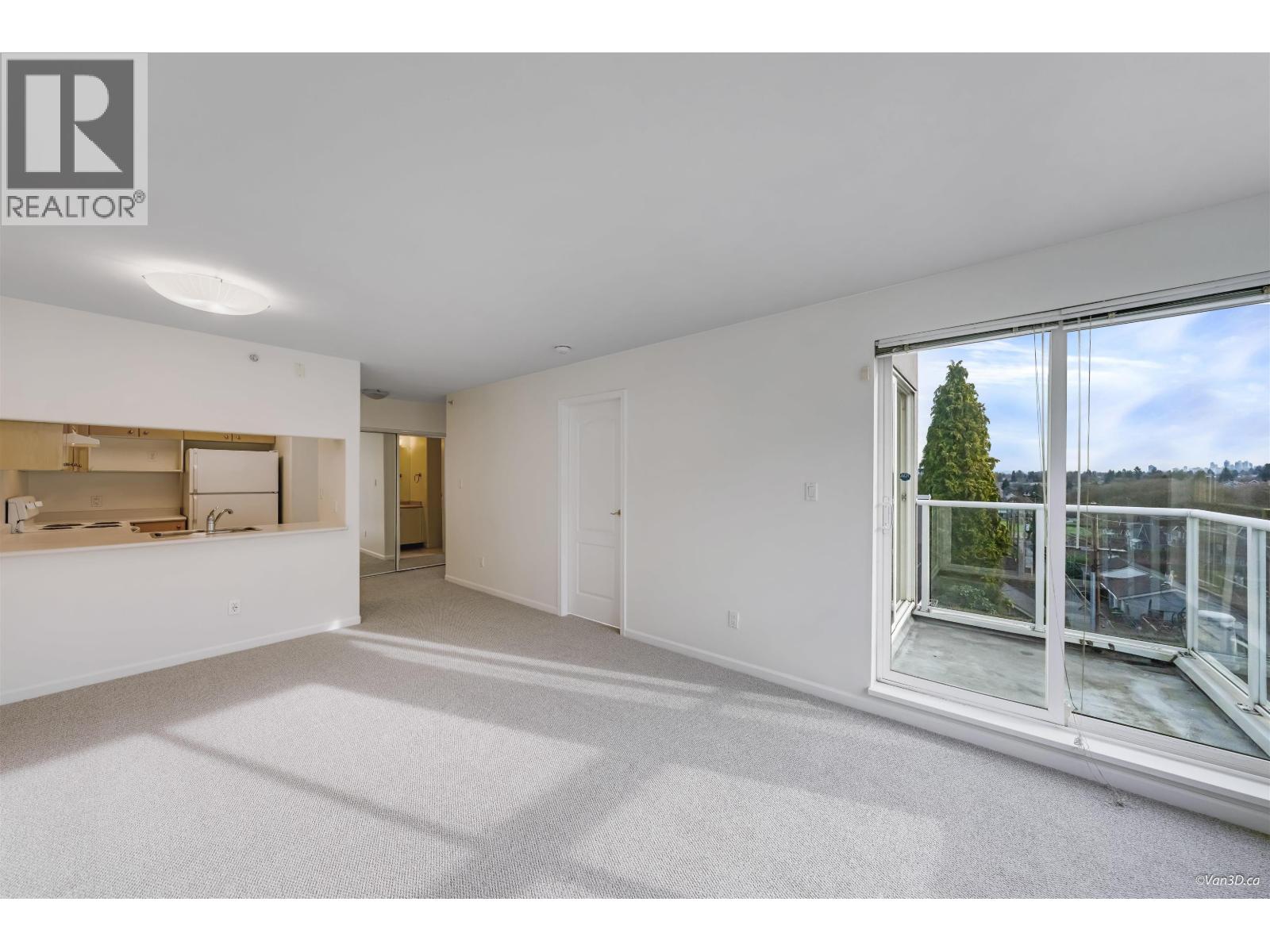 xxx 988 W 21 AVENUE, Vancouver, British Columbia