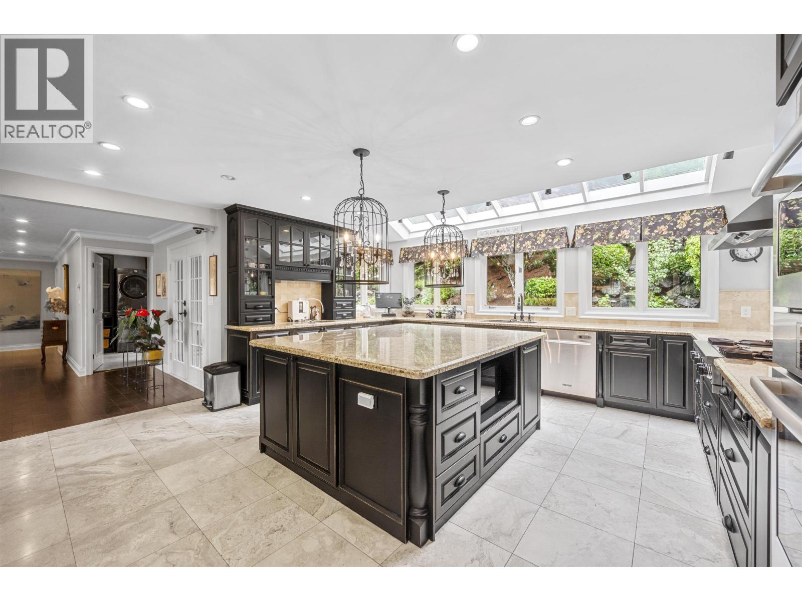 2327 Westhill Drive, West Vancouver, British Columbia  V7S 2Z2 - Photo 10 - R3087029