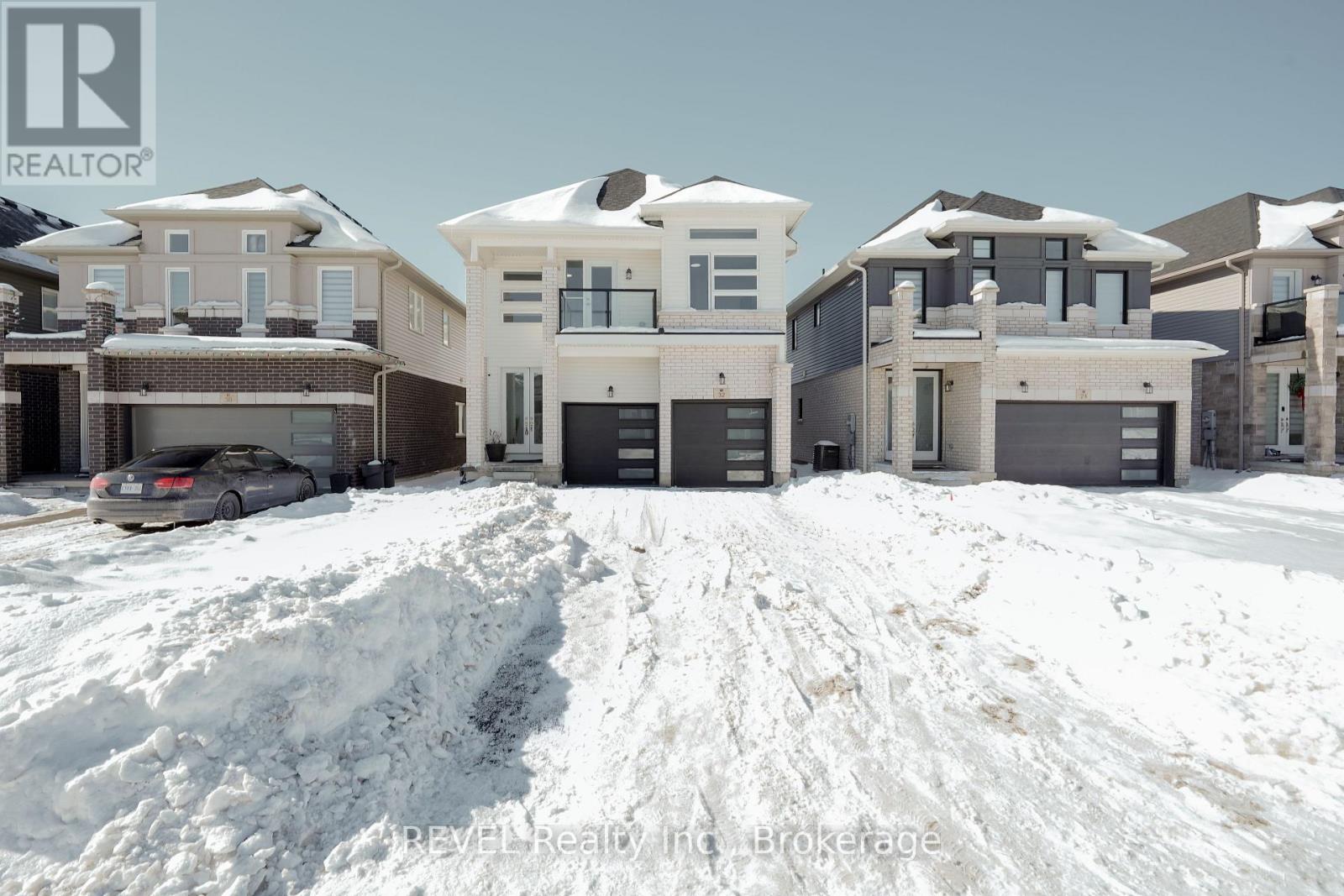 32 HILDRED STREET, Welland, Ontario