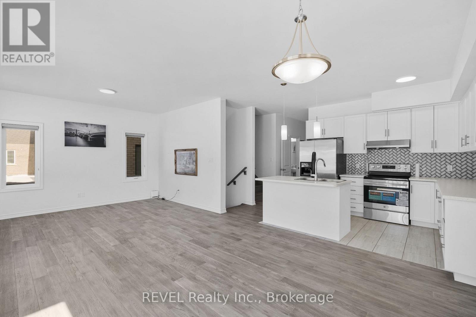 32 Hildred Street, Welland, Ontario  L3B 0J9 - Photo 10 - X12764698