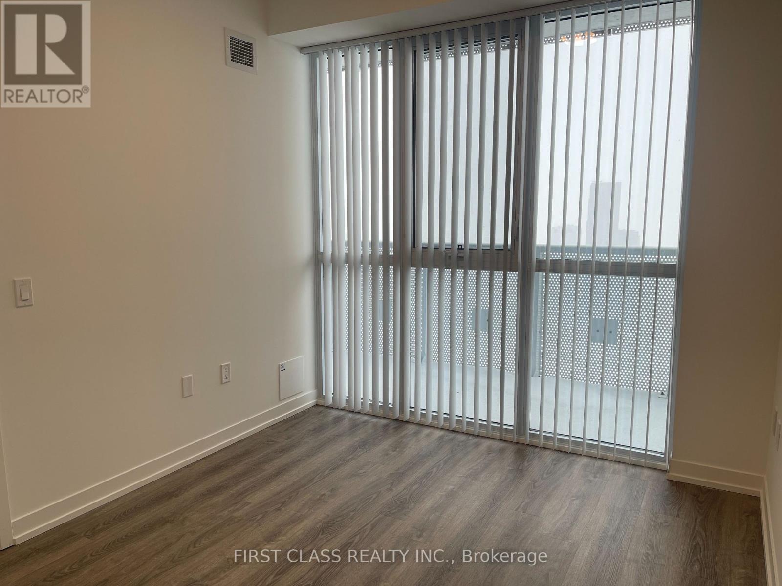 5607 - 8 Interchange Way, Vaughan, Ontario  L4K 0R2 - Photo 12 - N12764696