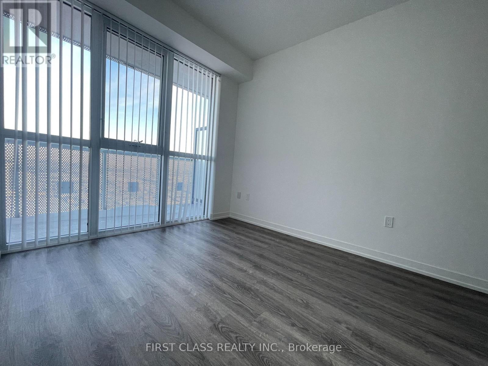 5607 - 8 Interchange Way, Vaughan, Ontario  L4K 0R2 - Photo 13 - N12764696