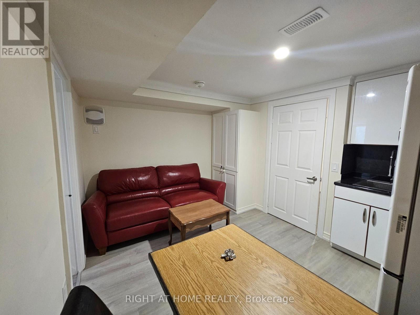 Basement #3 - 55 Dallas Road, Toronto, Ontario  M2R 2J3 - Photo 14 - C12764726