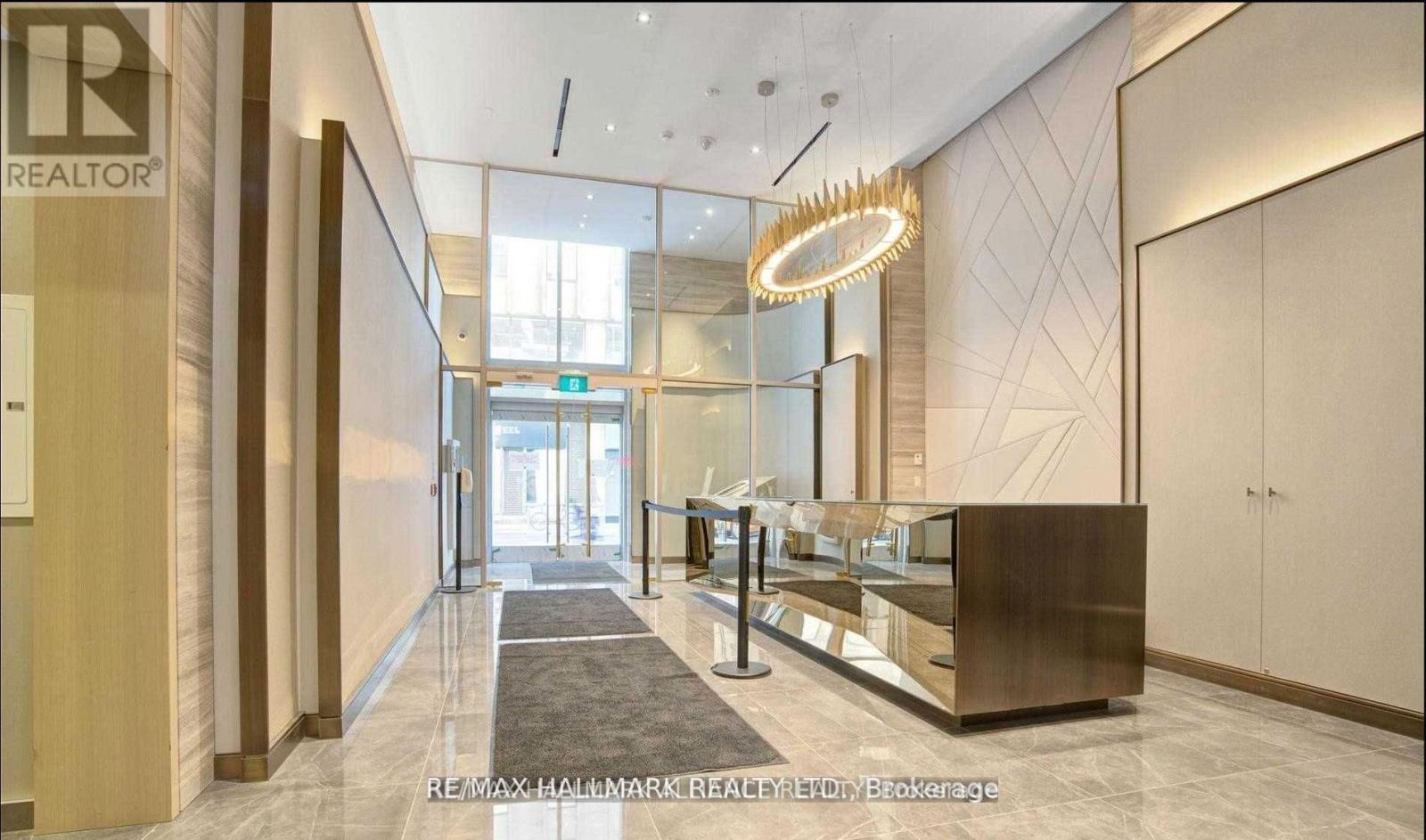 2001 - 88 Cumberland Street, Toronto, Ontario  M5R 1A3 - Photo 3 - C12764734