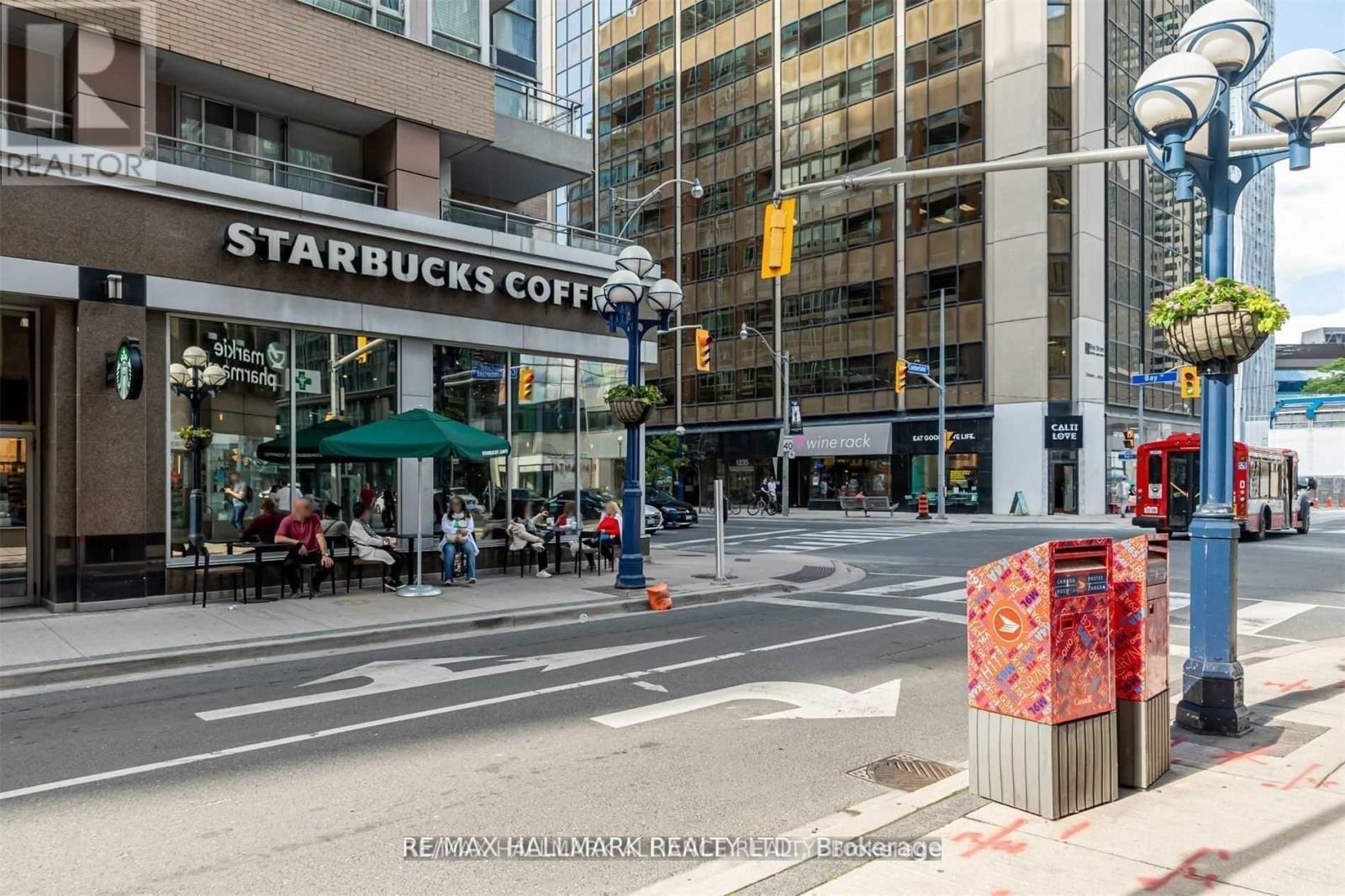 2001 - 88 Cumberland Street, Toronto, Ontario  M5R 1A3 - Photo 34 - C12764734