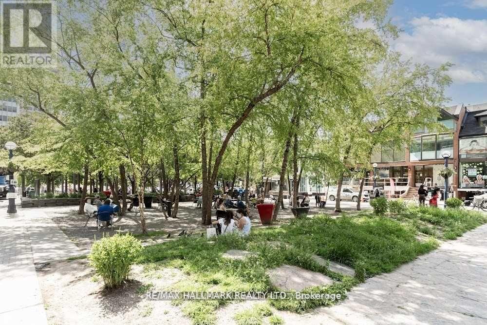 2001 - 88 Cumberland Street, Toronto, Ontario  M5R 1A3 - Photo 38 - C12764734