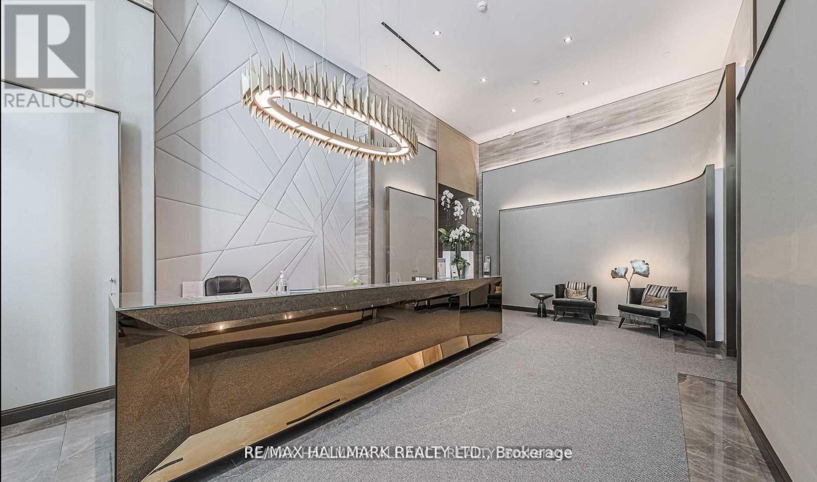 2001 - 88 Cumberland Street, Toronto, Ontario  M5R 1A3 - Photo 4 - C12764734