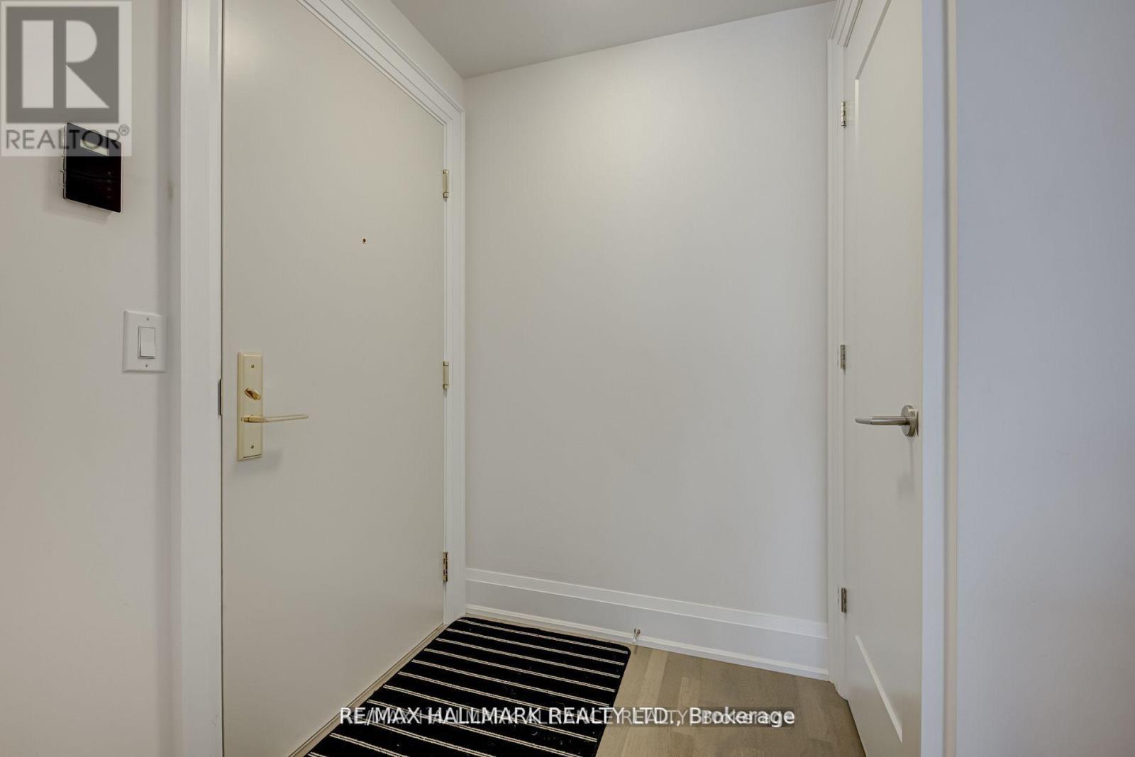 2001 - 88 Cumberland Street, Toronto, Ontario  M5R 1A3 - Photo 6 - C12764734