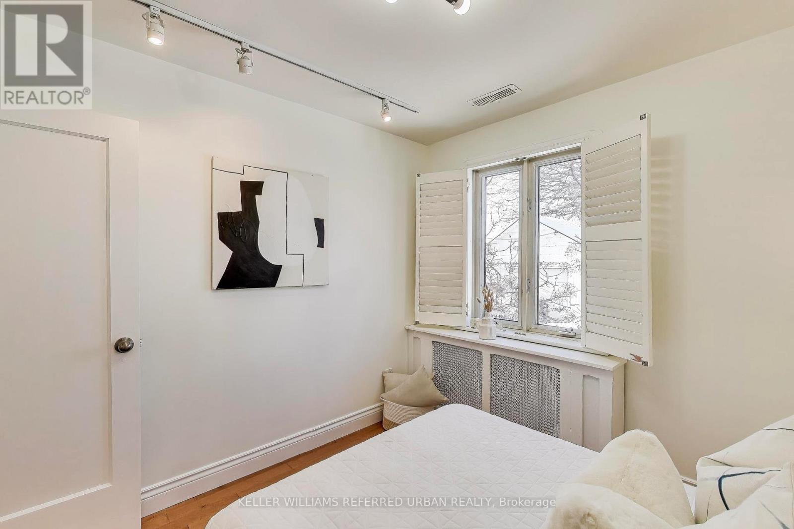 4 Barfield Avenue, Toronto, Ontario  M4J 4N5 - Photo 17 - E12764718