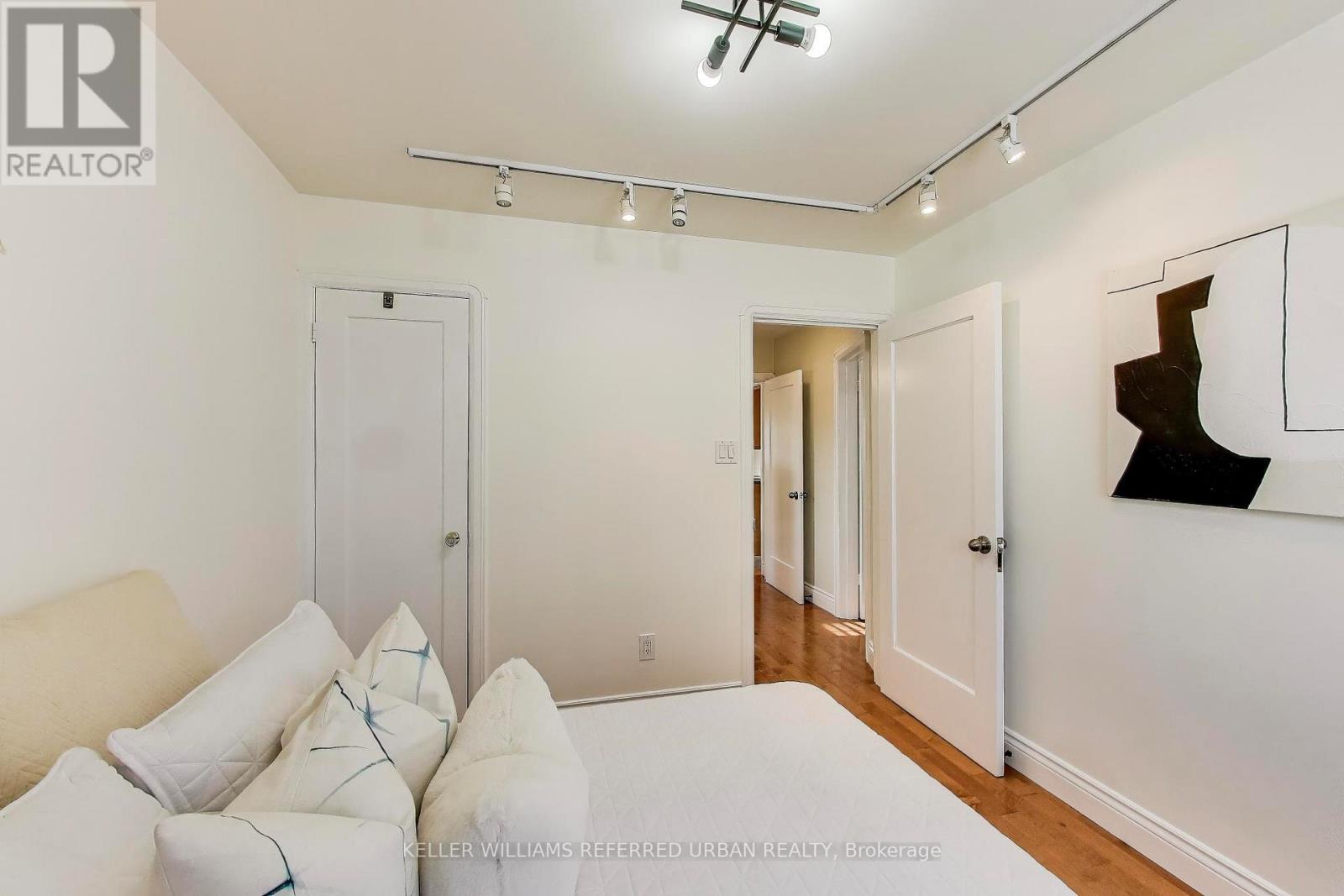 4 Barfield Avenue, Toronto, Ontario  M4J 4N5 - Photo 18 - E12764718