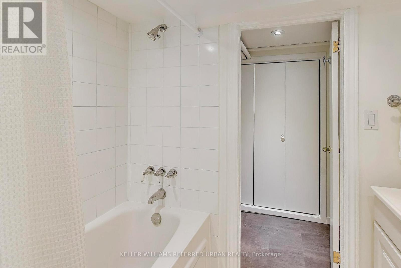 4 Barfield Avenue, Toronto, Ontario  M4J 4N5 - Photo 26 - E12764718