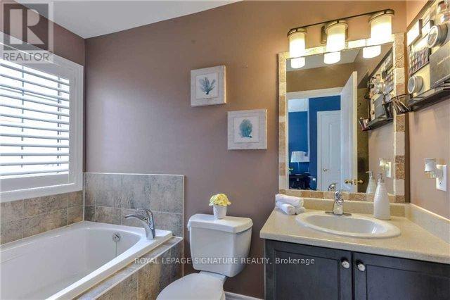 5 Firbank Lane, Whitchurch-Stouffville, Ontario  L4A 0K7 - Photo 14 - N12764702