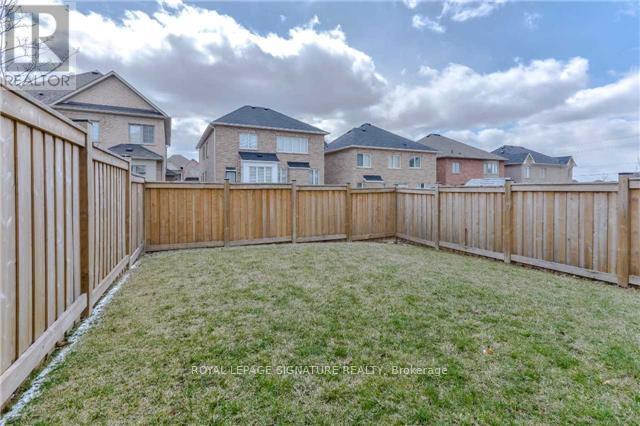 5 Firbank Lane, Whitchurch-Stouffville, Ontario  L4A 0K7 - Photo 19 - N12764702