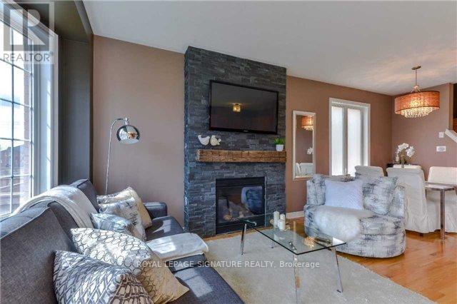 5 Firbank Lane, Whitchurch-Stouffville, Ontario  L4A 0K7 - Photo 8 - N12764702